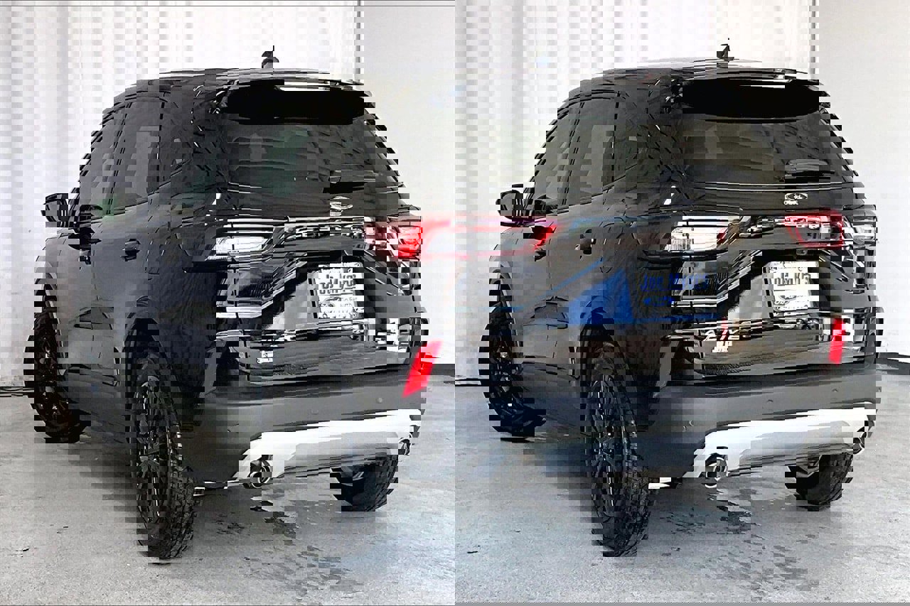 Certified 2025 Ford Escape Active w/ Tech Pack #1 image 10