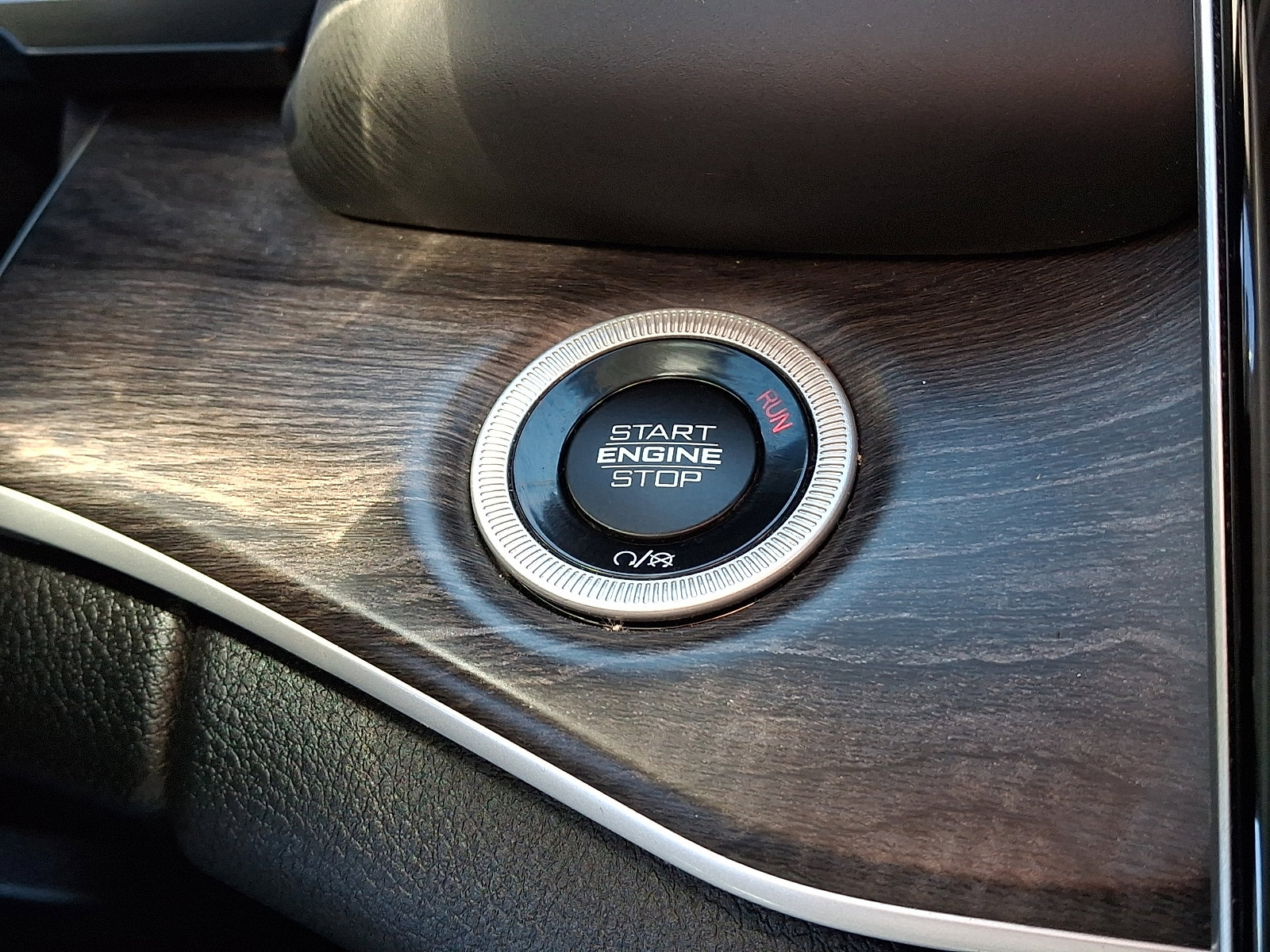 Used 2022 Jeep Grand Cherokee Limited 4xe w/ Luxury Tech Group II image 37