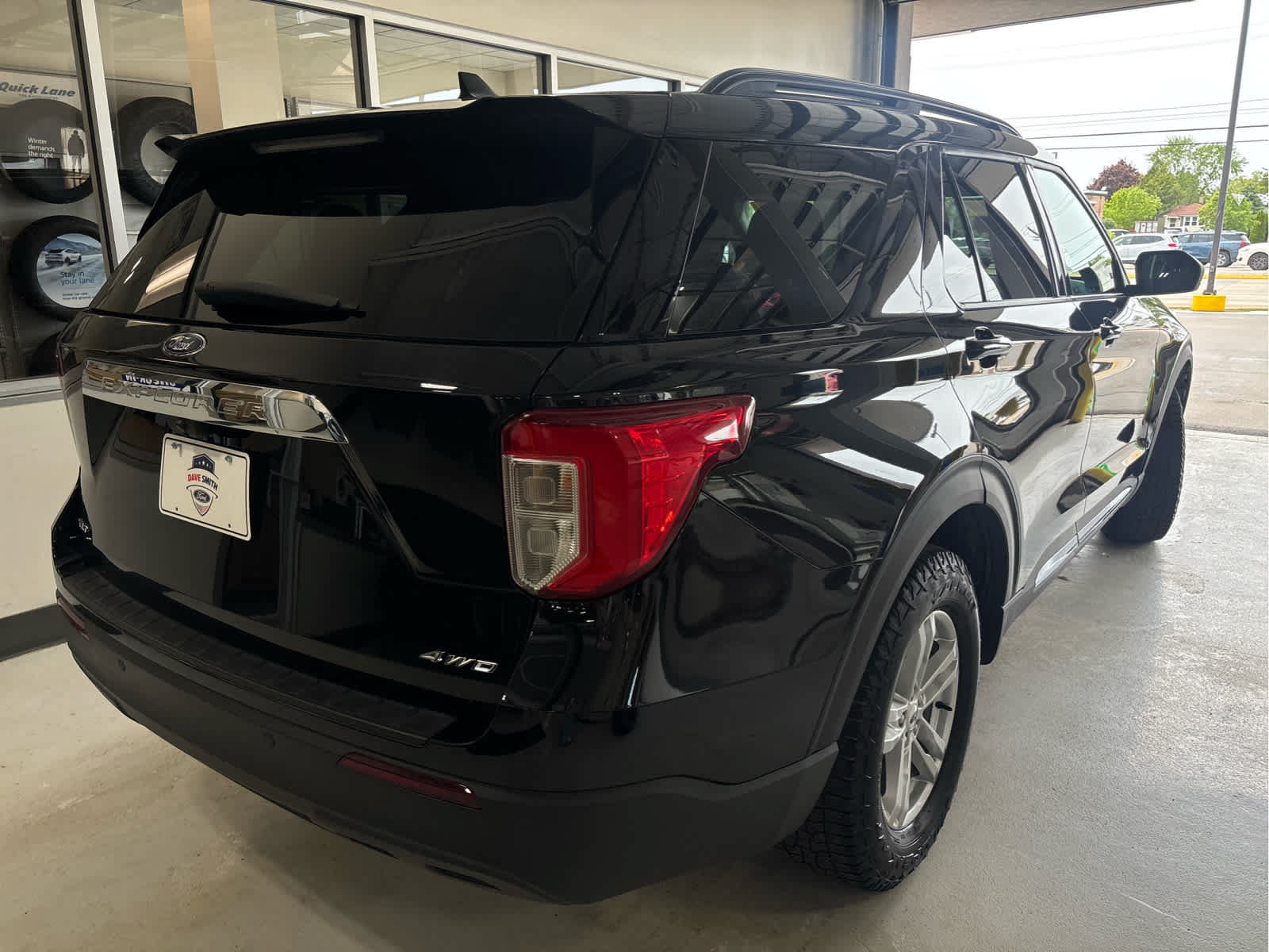 Certified 2022 Ford Explorer XLT AWD/4WD image 9
