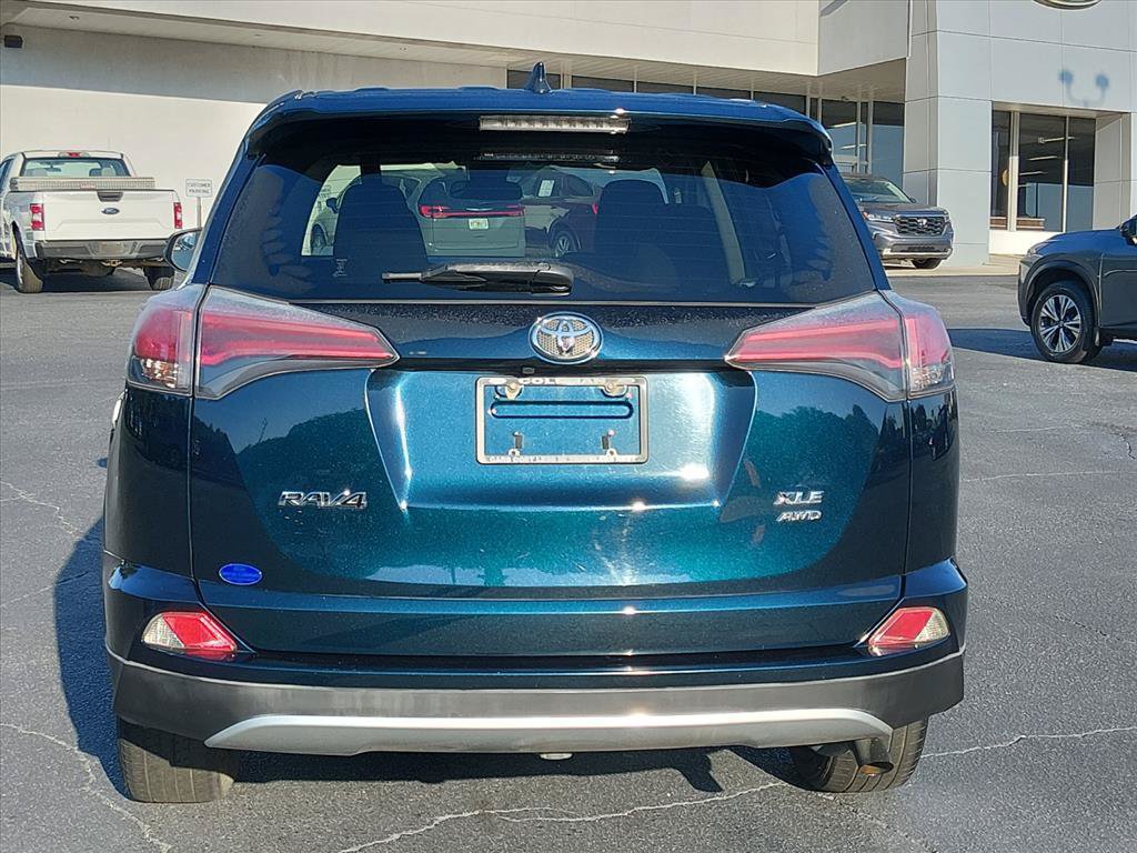 Used 2018 Toyota RAV4 XLE w/ All Weather Liner Package AWD/4WD image 5