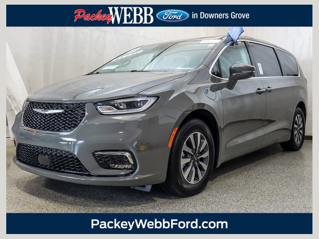 Used 2022 Chrysler Pacifica Touring-L