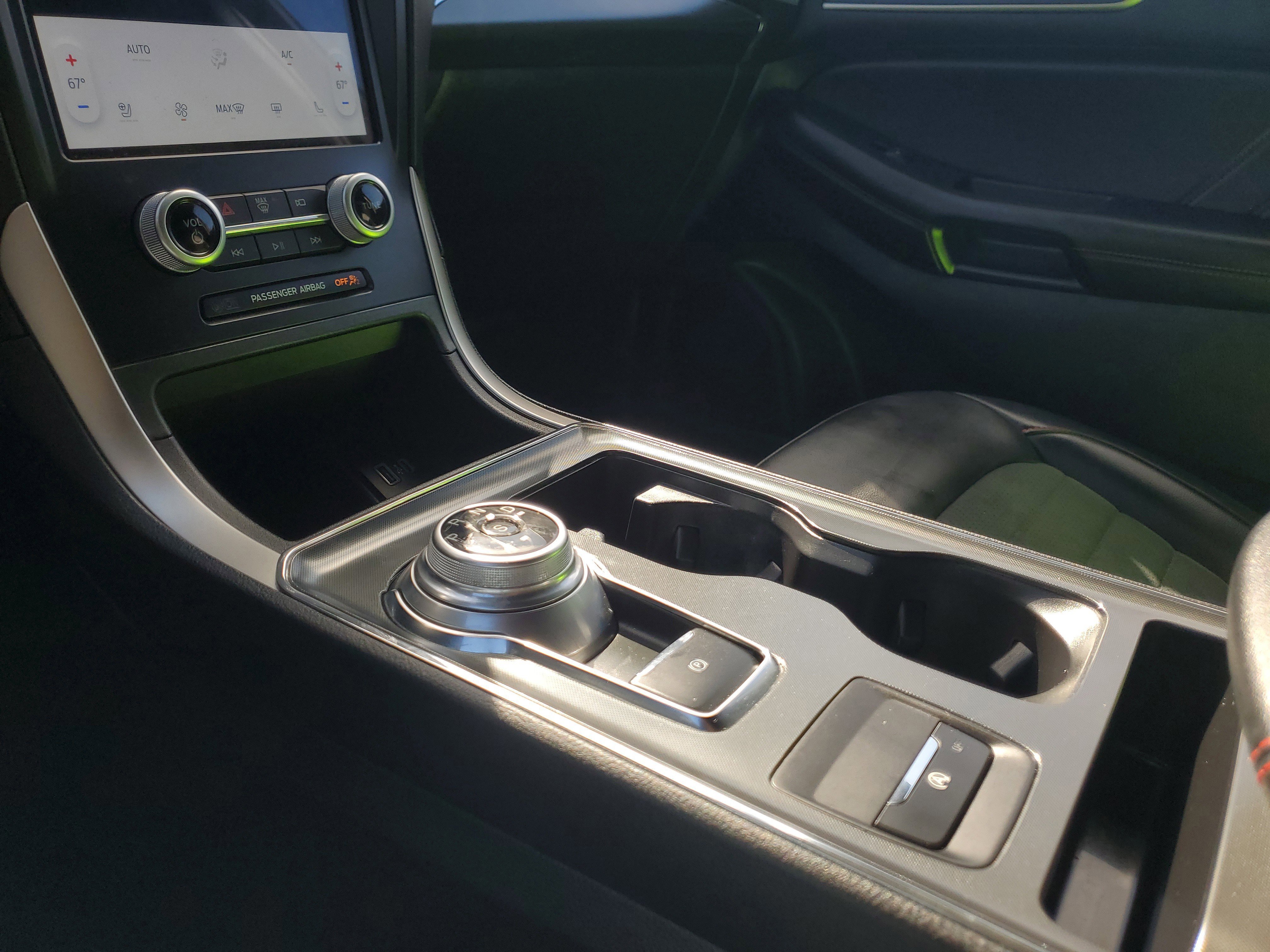 Certified 2023 Ford Edge ST-Line image 27