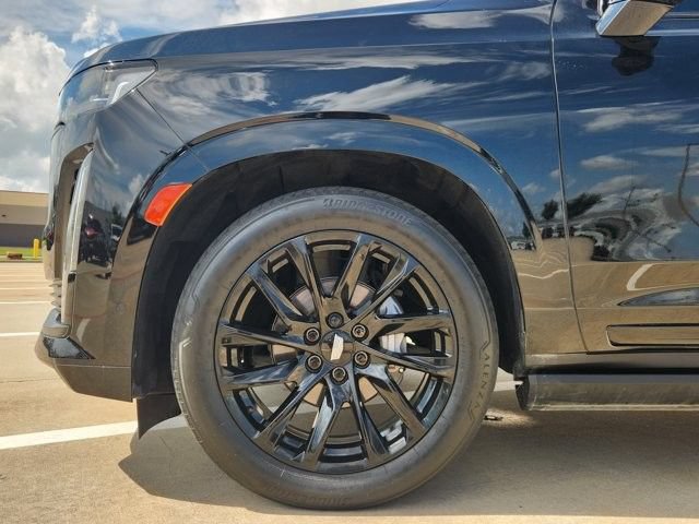 Used 2024 Cadillac Escalade Sport w/ LPO, ONYX Package RWD image 8