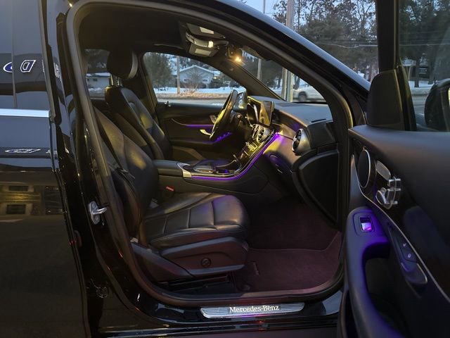 Used 2021 Mercedes-Benz GLC 300 4MATIC image 19