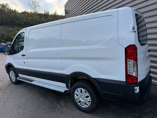 Certified 2025 Ford Transit 250 Low Roof w/ Exterior Upgrade Package RWD image 4