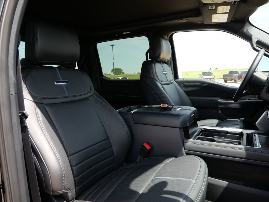 Certified 2026 Ford F450 Platinum w/ FX4 Off-Road Package image 20