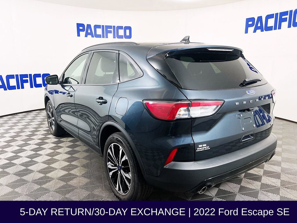 Certified 2022 Ford Escape SE w/ SE Sport Appearance Package AWD/4WD image 6