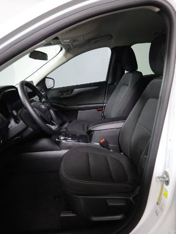 Certified 2025 Ford Escape Active w/ Cold Weather Package AWD/4WD image 9
