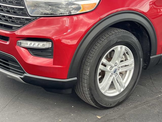 Certified 2024 Ford Explorer XLT w/ Equipment Group 202A image 9