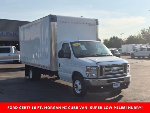 Certified 2024 Ford E-350 and Econoline 350 Super Duty w/ Driver's Safety Package RWD image 3