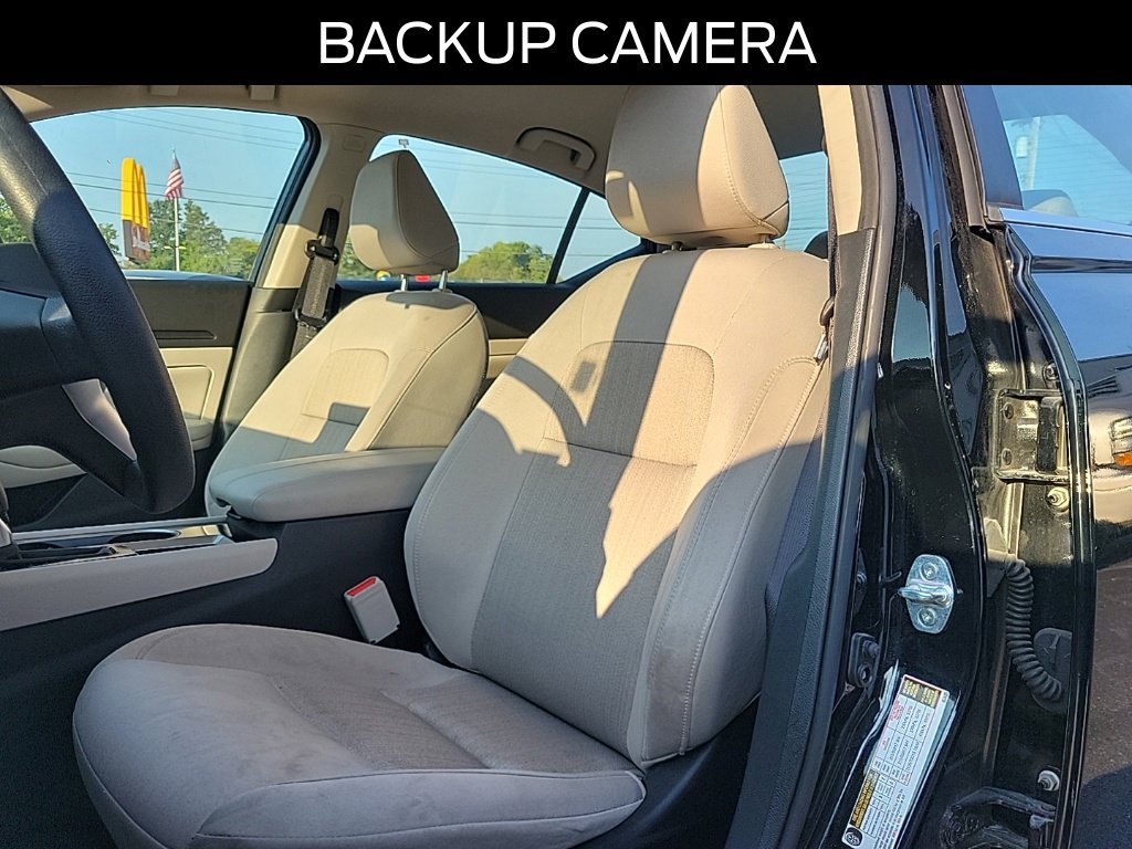 Used 2024 Nissan Altima 2.5 SV FWD image 15