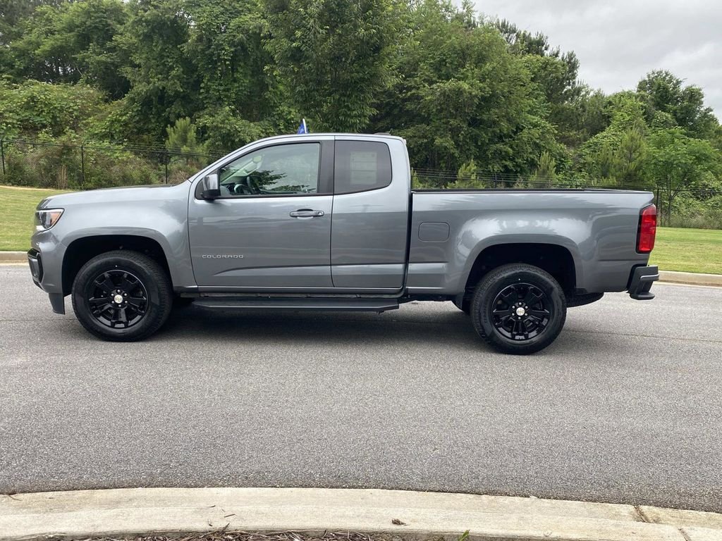 Used 2022 Chevrolet Colorado LT w/ Fleet Safety Package RWD image 9