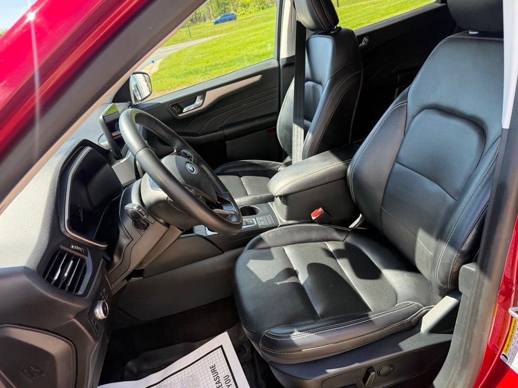 Certified 2021 Ford Escape SEL AWD/4WD image 24