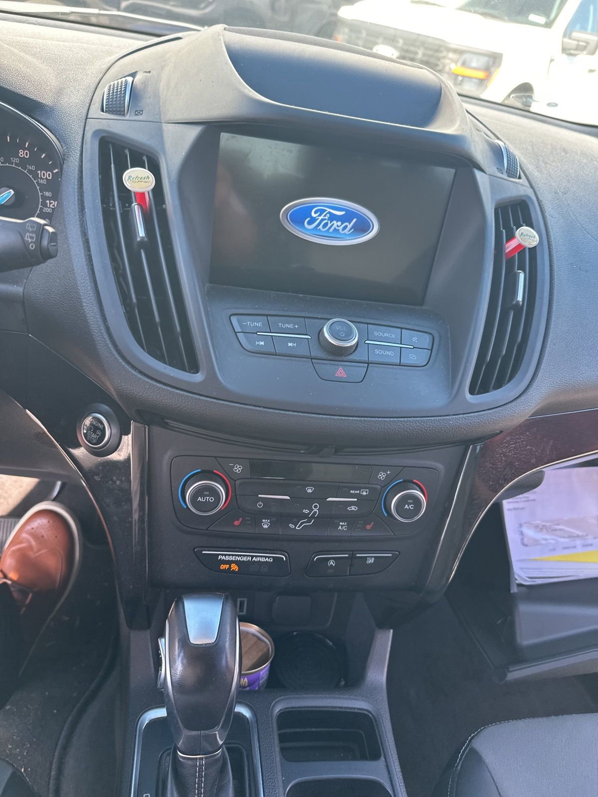 Certified 2019 Ford Escape SE FWD image 9