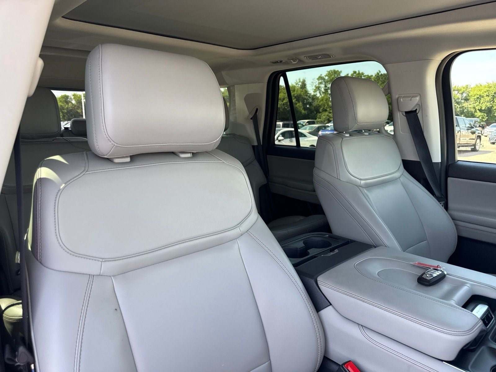 Certified 2025 Ford Expedition Active AWD/4WD image 47