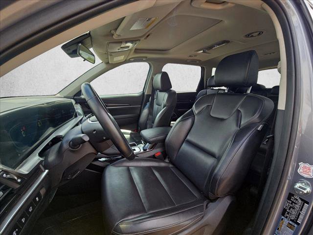 Used 2025 Kia Telluride S FWD image 14
