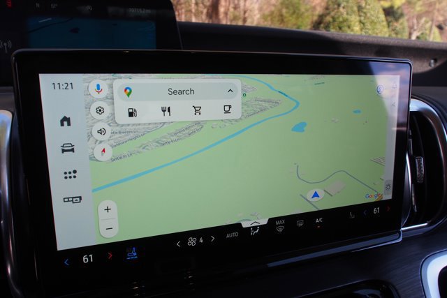 Certified 2025 Ford Expedition Platinum image 31