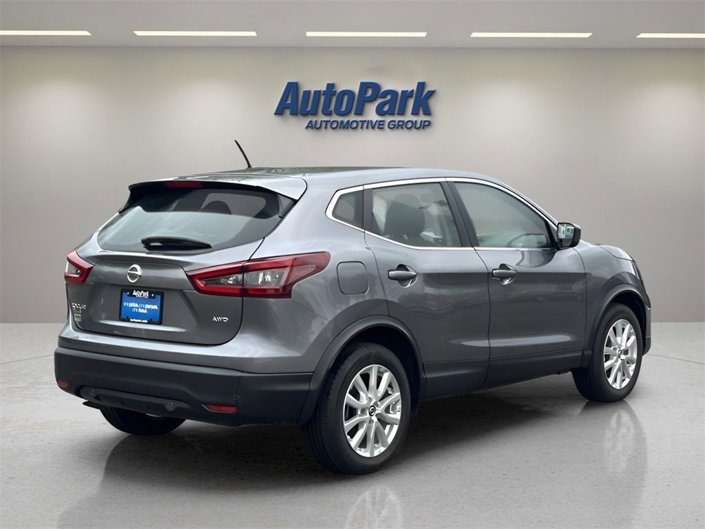 Used 2021 Nissan Rogue Sport S image 5