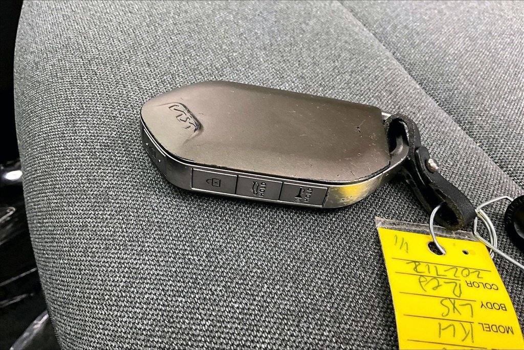Used 2025 Kia K4 FWD image 11