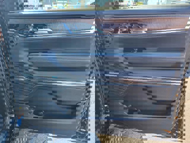 Used 2023 Jeep Grand Wagoneer 4WD image 32