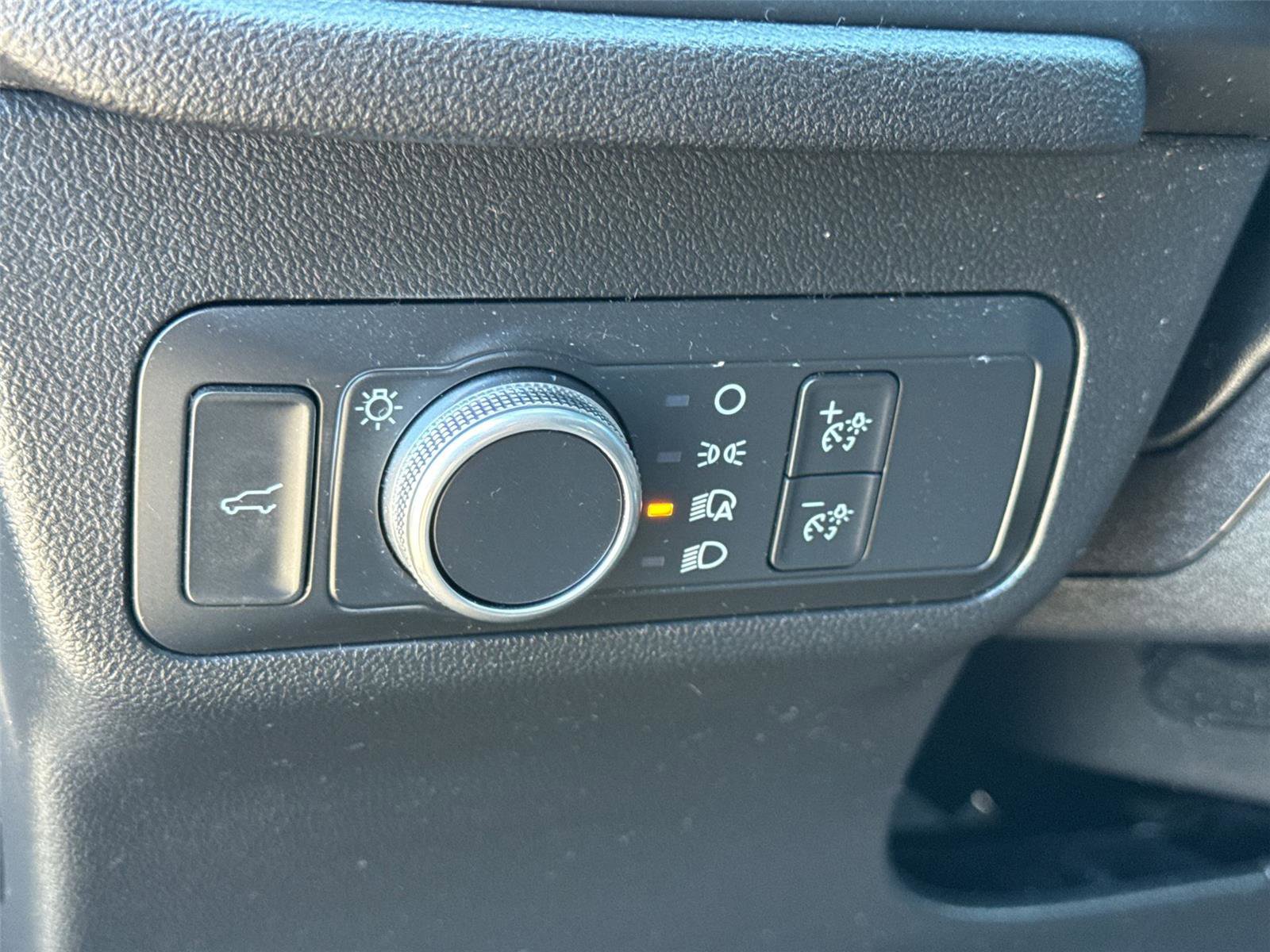 Certified 2021 Ford Escape SE w/ Convenience Package image 27