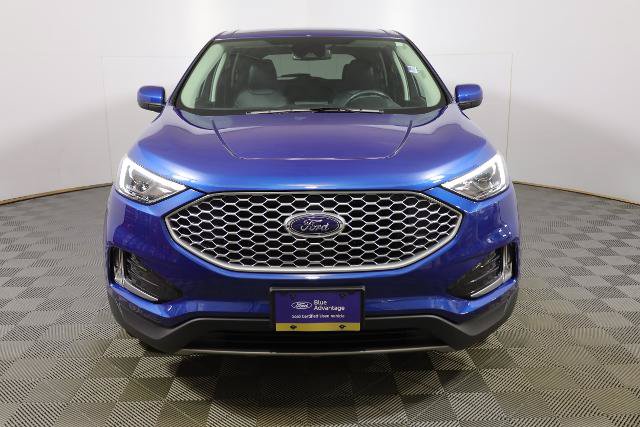 Certified 2024 Ford Edge SEL w/ Convenience Package AWD/4WD image 3