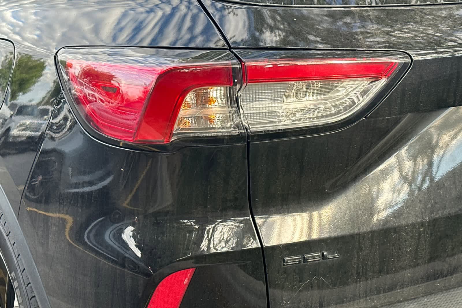 Certified 2022 Ford Escape SEL w/ SEL Stealth AWD Package image 10
