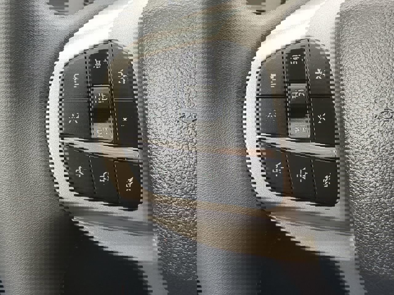 Certified 2025 Ford Explorer Active w/ Active Comfort Package image 23