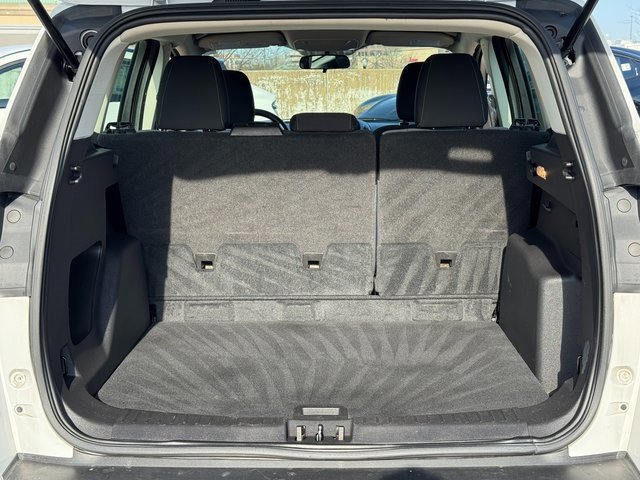 Certified 2019 Ford Escape S image 18