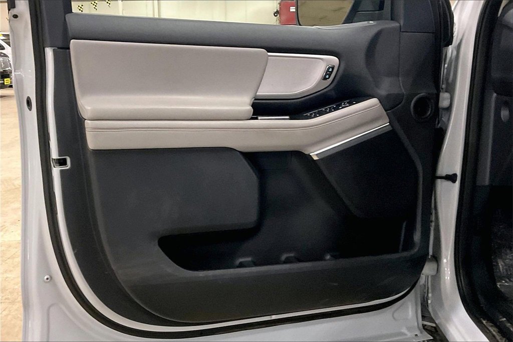 Certified 2025 Ford Expedition Max Active image 22