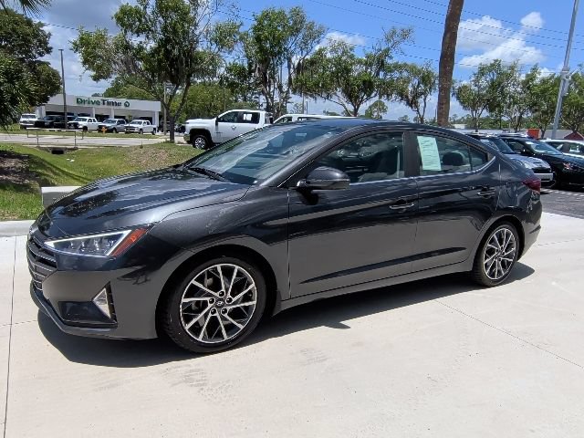 Used 2020 Hyundai Elantra Limited FWD image 9