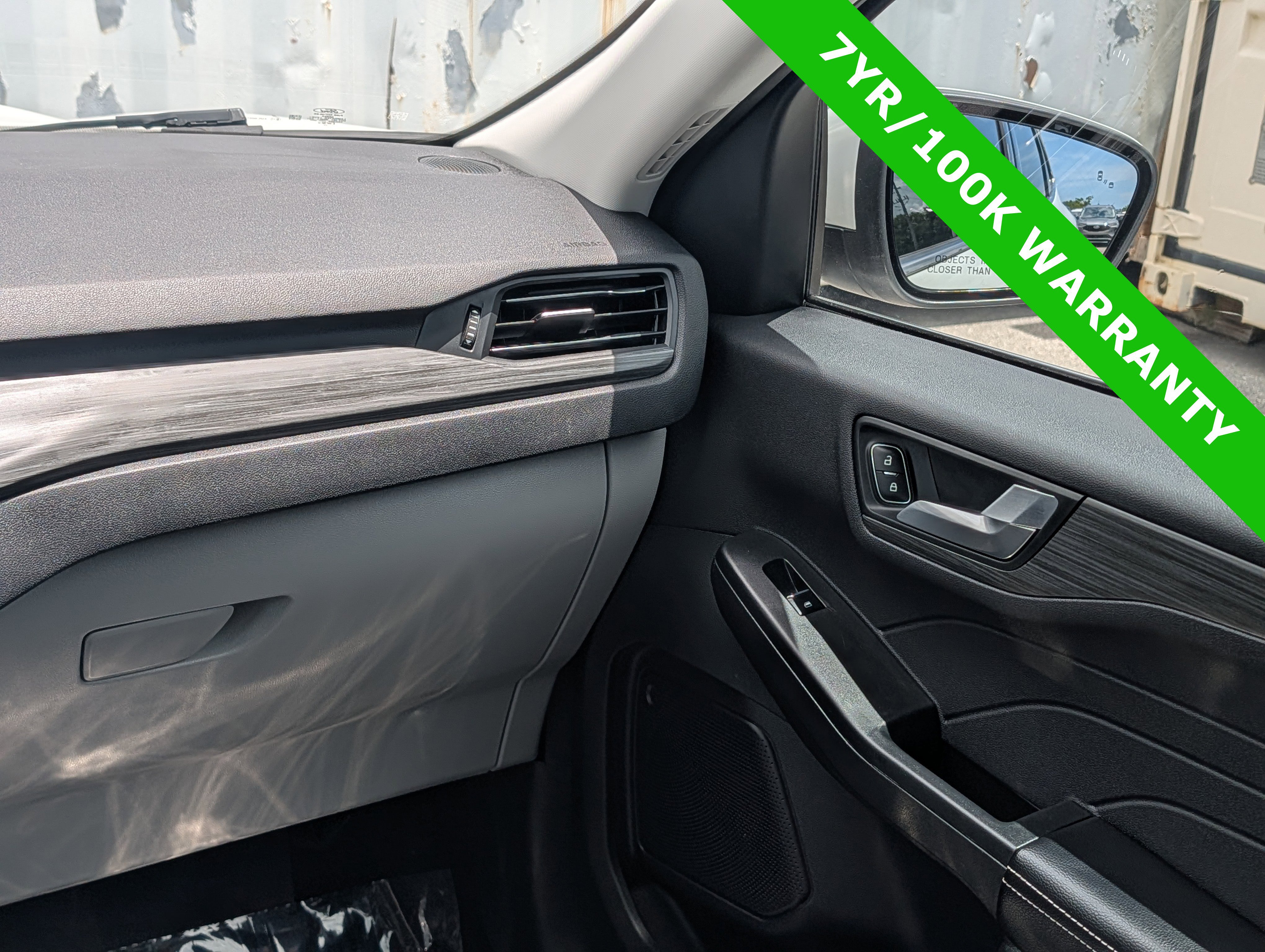Certified 2023 Ford Escape Platinum FWD image 18