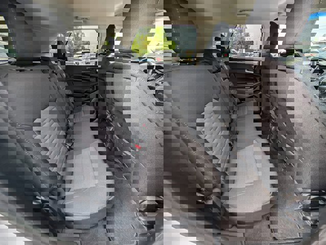 Certified 2020 Ford Edge SE FWD image 11