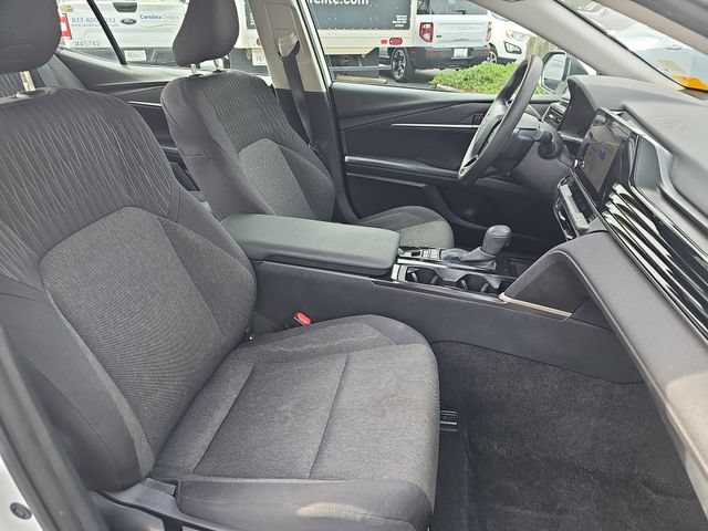 Used 2025 Toyota Camry LE FWD image 30