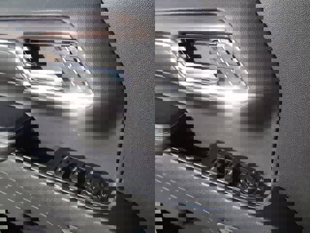 Used 2024 GMC Sierra 1500 SLT image 17