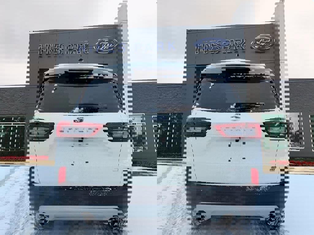 Certified 2025 Ford Escape Premium w/ PHEV Premium Package image 4