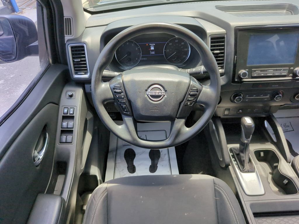 Used 2022 Nissan Frontier SV w/ Technology Package RWD image 14