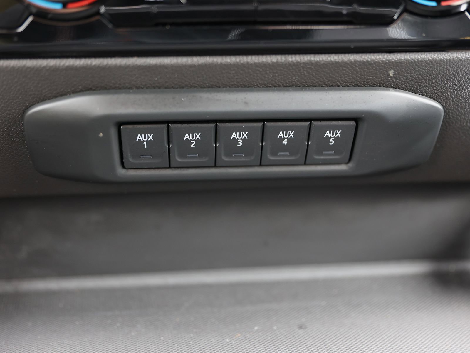 Used 2025 Chevrolet Silverado 2500 LT w/ All Star Edition AWD/4WD image 36