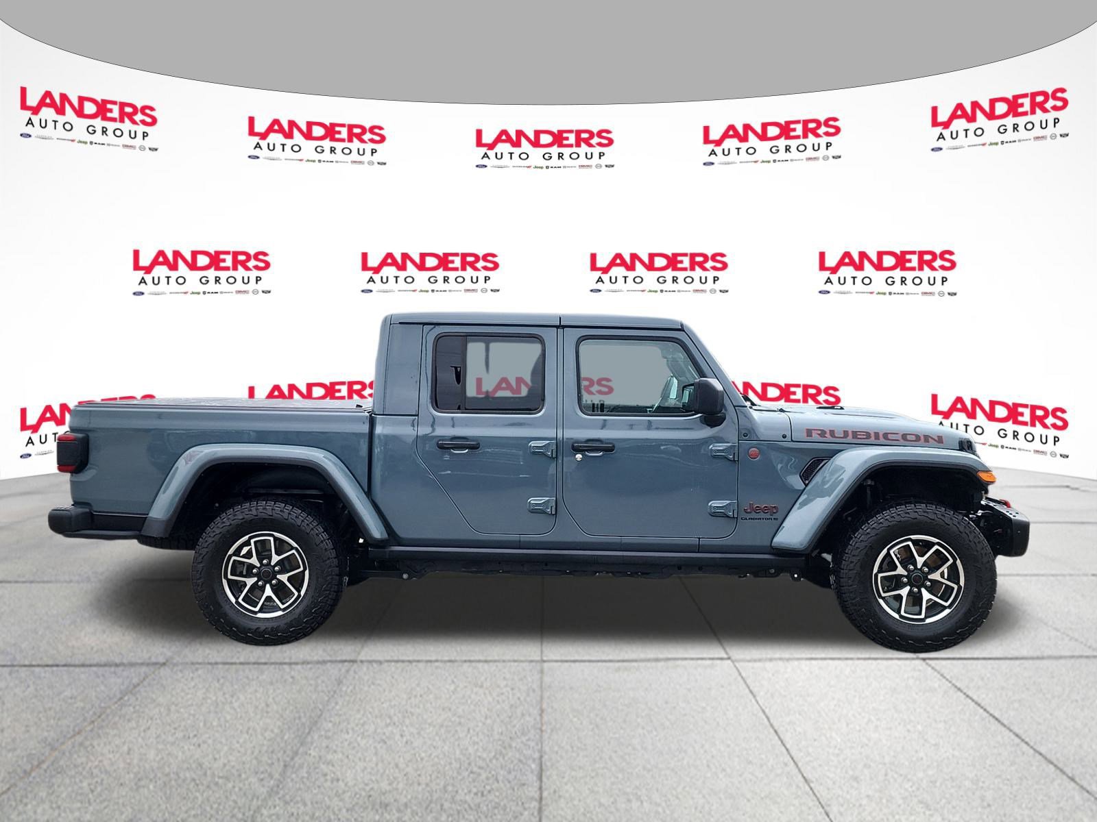 Used 2024 Jeep Gladiator Rubicon image 6