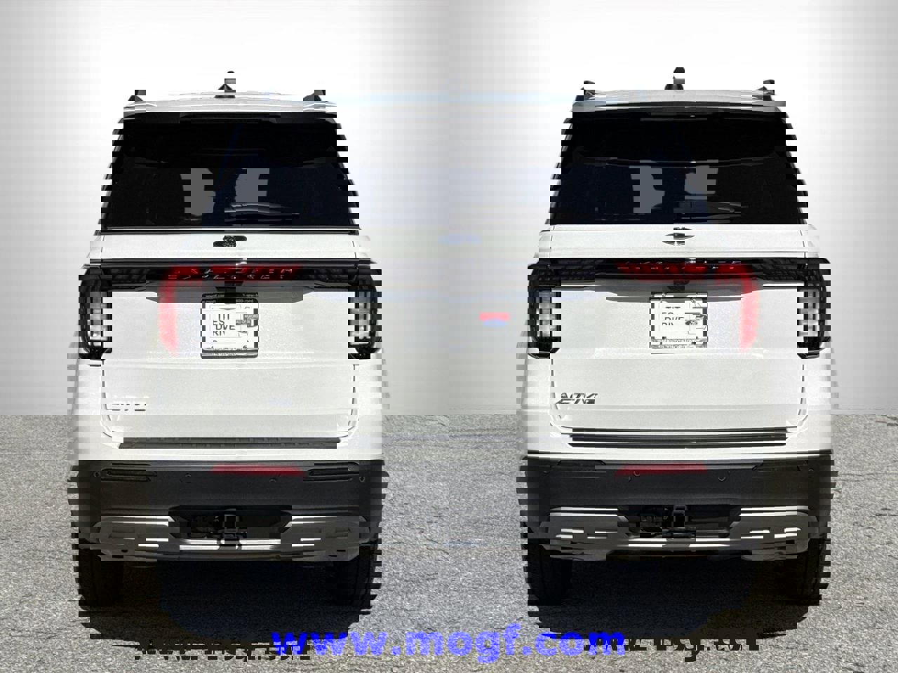 Certified 2025 Ford Explorer Active w/ Active Comfort Package image 3