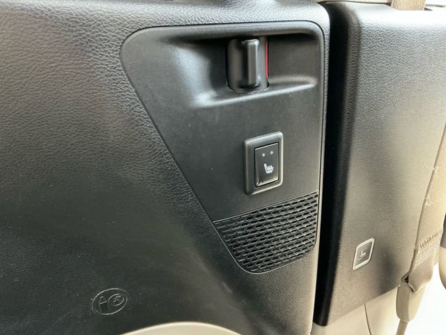 Used 2017 Chrysler Pacifica Limited FWD image 24