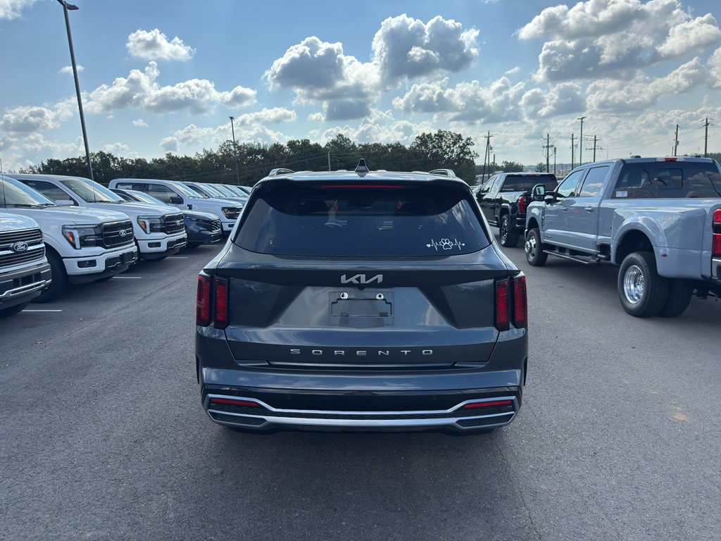 Used 2022 Kia Sorento S FWD image 6