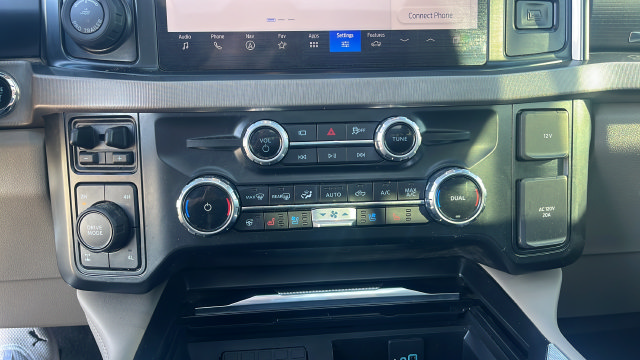 Certified 2026 Ford F350 Platinum w/ Platinum Plus Package AWD/4WD image 16