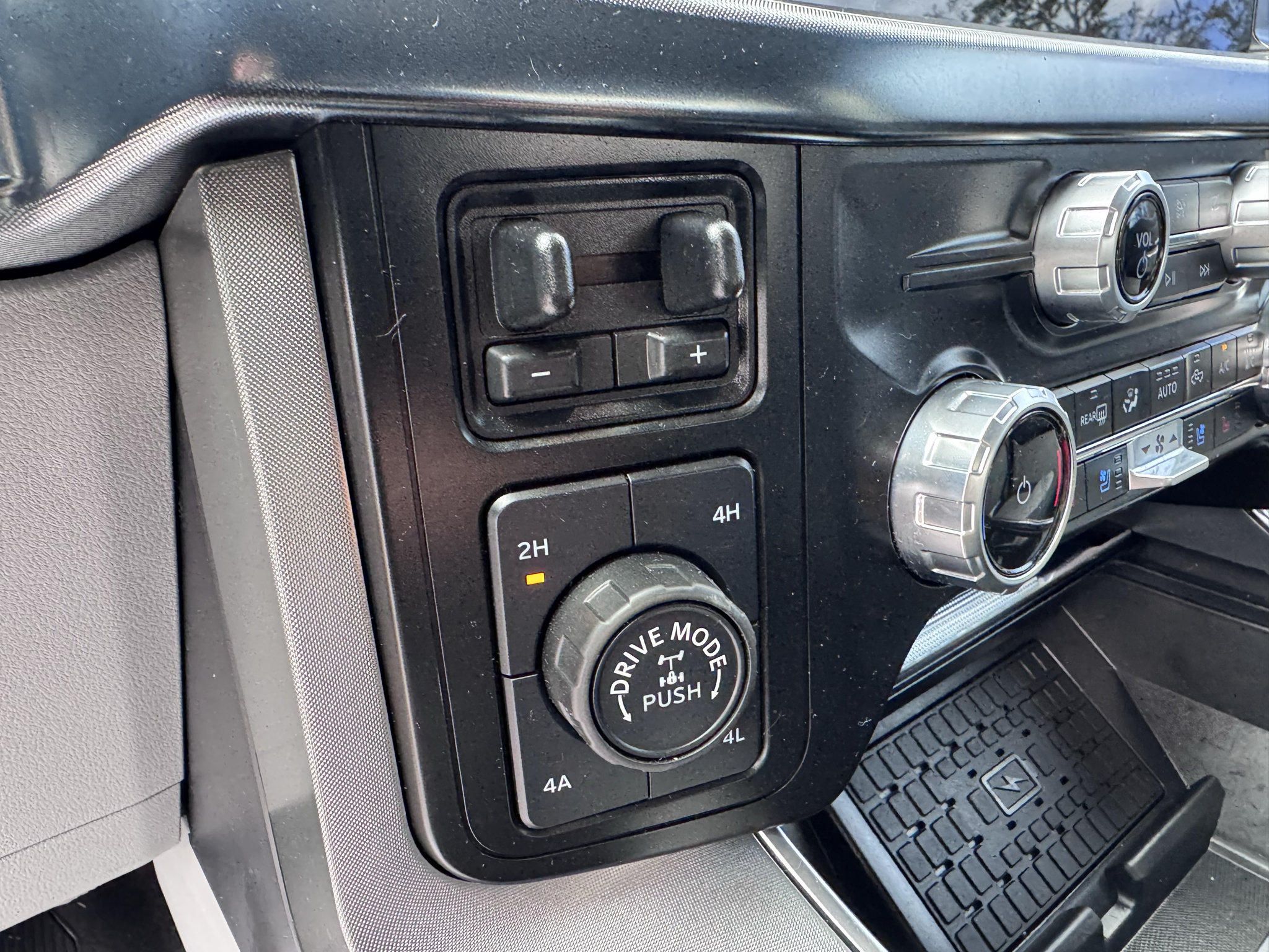 Certified 2023 Ford F150 Limited AWD/4WD image 18