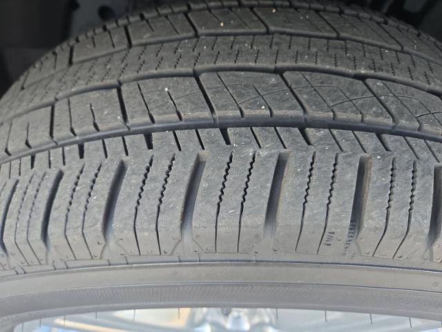 Certified 2024 Ford Expedition Max Platinum image 32