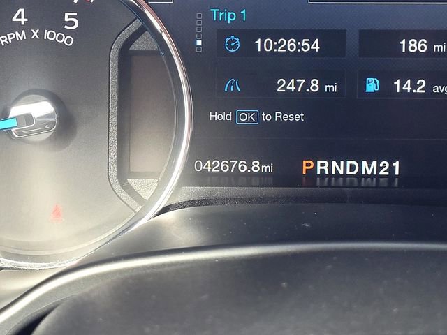 Certified 2018 Ford F350 Lariat w/ Camper Package image 22