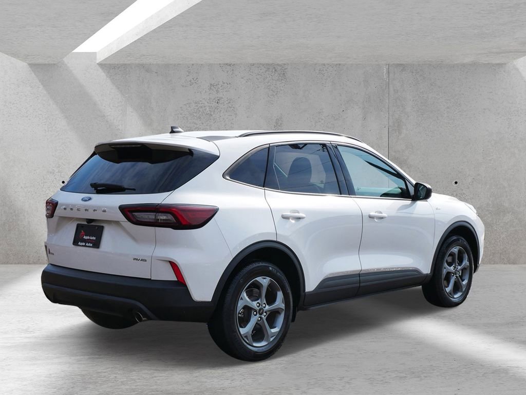Certified 2025 Ford Escape ST-Line AWD/4WD image 3