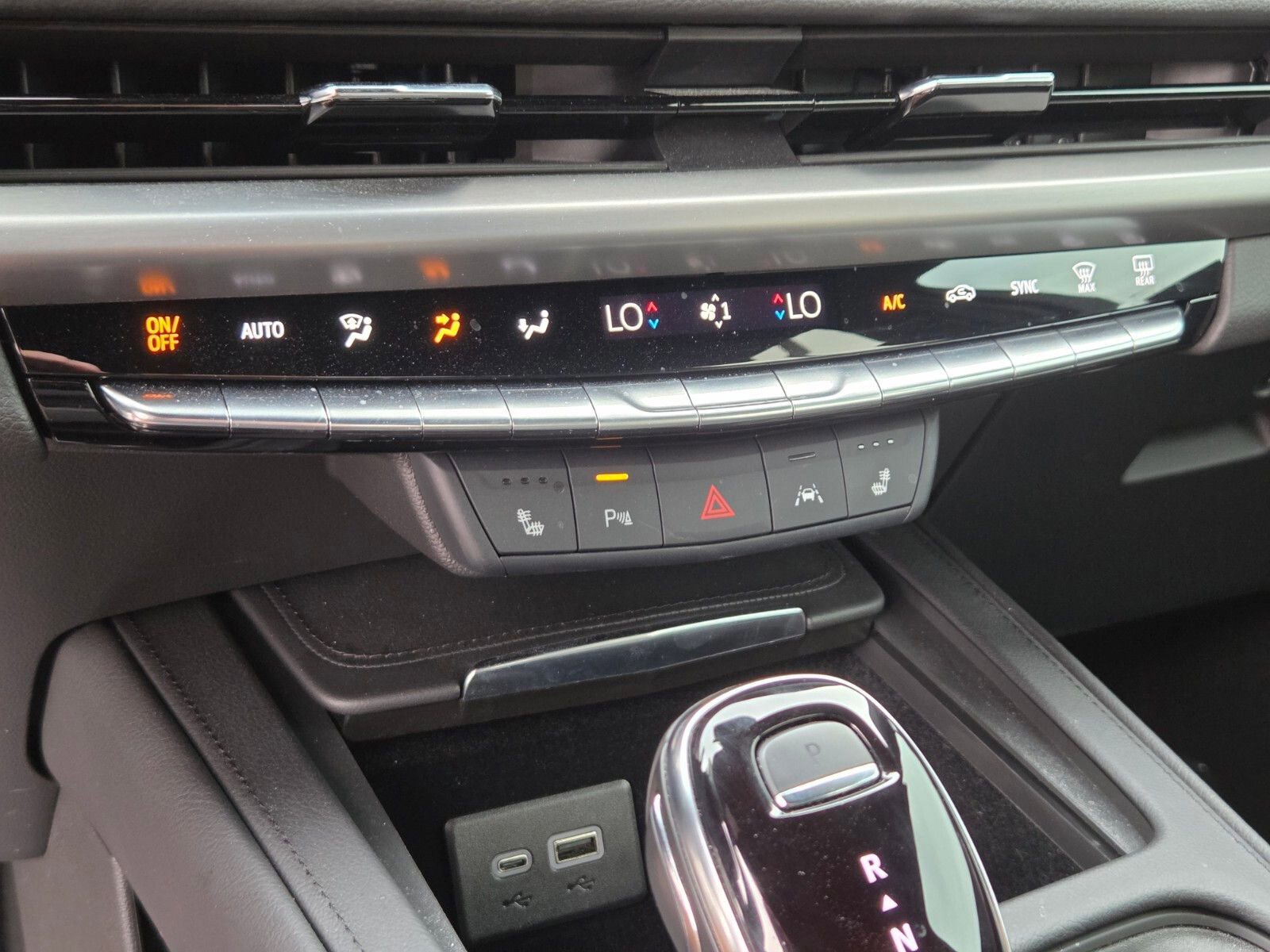 Used 2024 Cadillac XT4 Sport w/ Cold Weather Package image 22