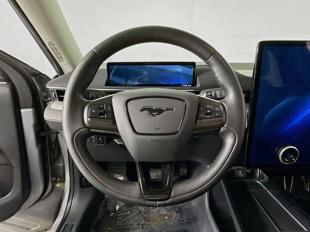 Certified 2021 Ford Mustang Mach-E Select w/ Comfort/Appearance Package image 11