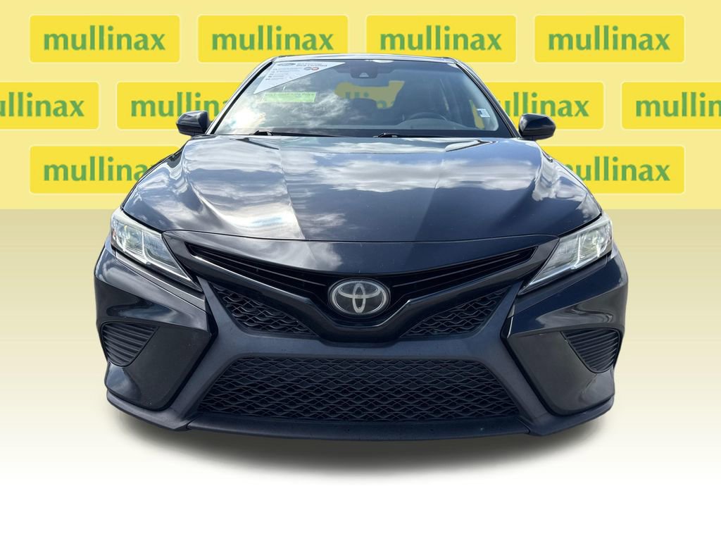 Used 2018 Toyota Camry SE image 6